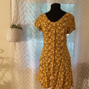 Band of Gypsies Yellow Sundress, size Medium.